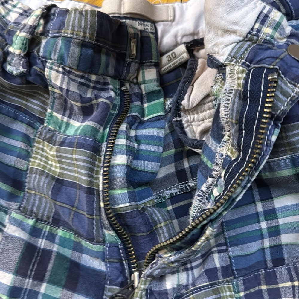 Old Navy shorts - Picture 4 of 7